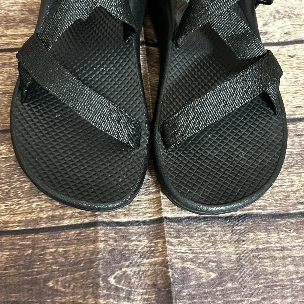 Chaco Mega Z Cloud Kids 6 Women's 8 Solid Black Hiking Active Sandals - Picture 4 of 9